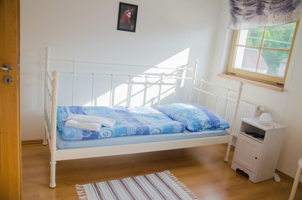 Penzion Pod Hůrkou Hradecna Esterno foto