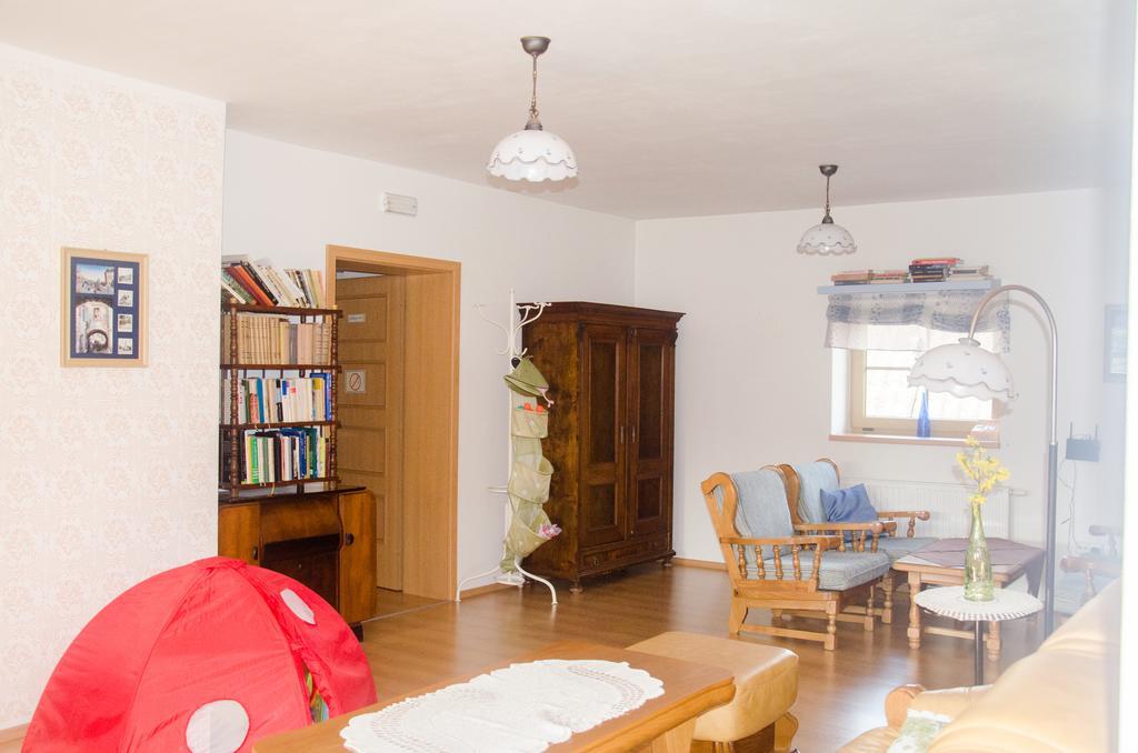 Penzion Pod Hůrkou Hradecna Esterno foto