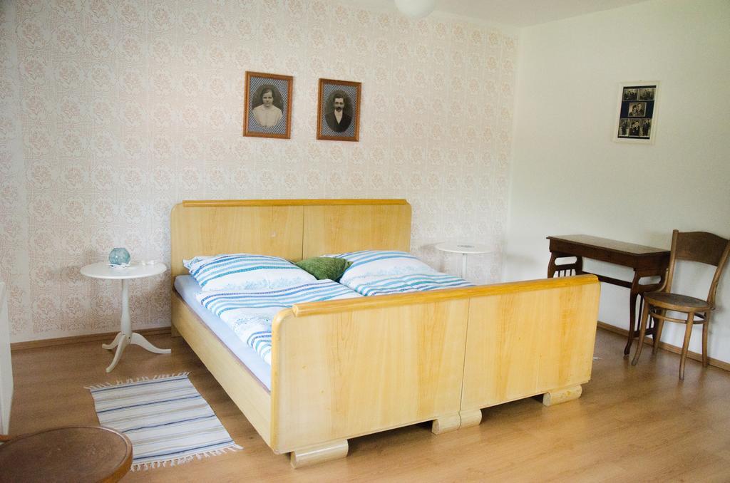 Penzion Pod Hůrkou Hradecna Esterno foto